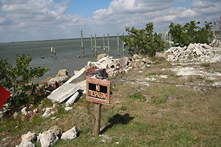 shoreline lot on Chokoloskee